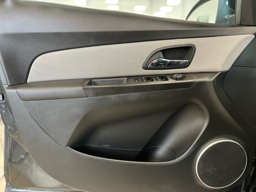 chevrolet-cruze-2013-144-11