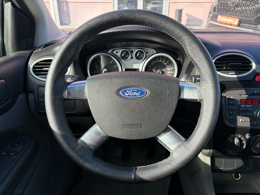 ford-focus-2008-149-11