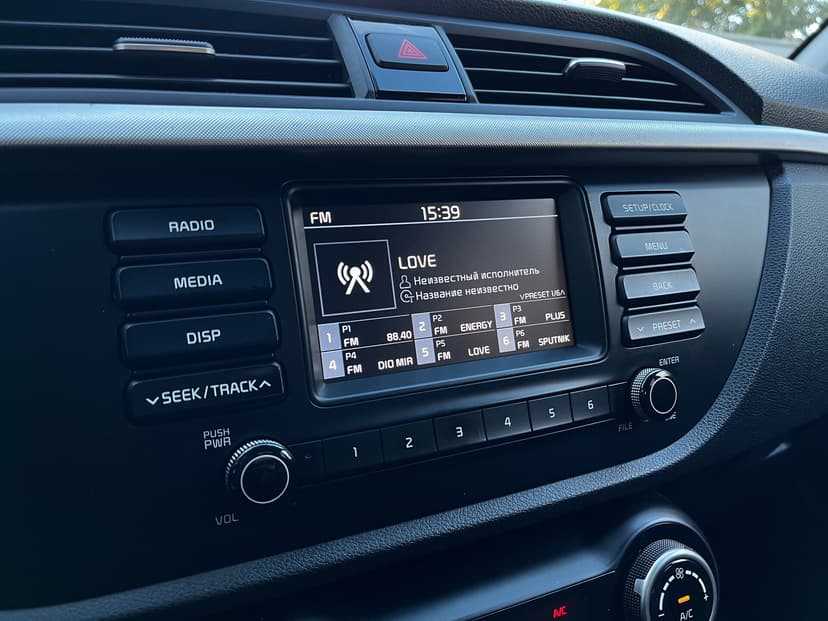 kia-rio x-line-2019-476-15