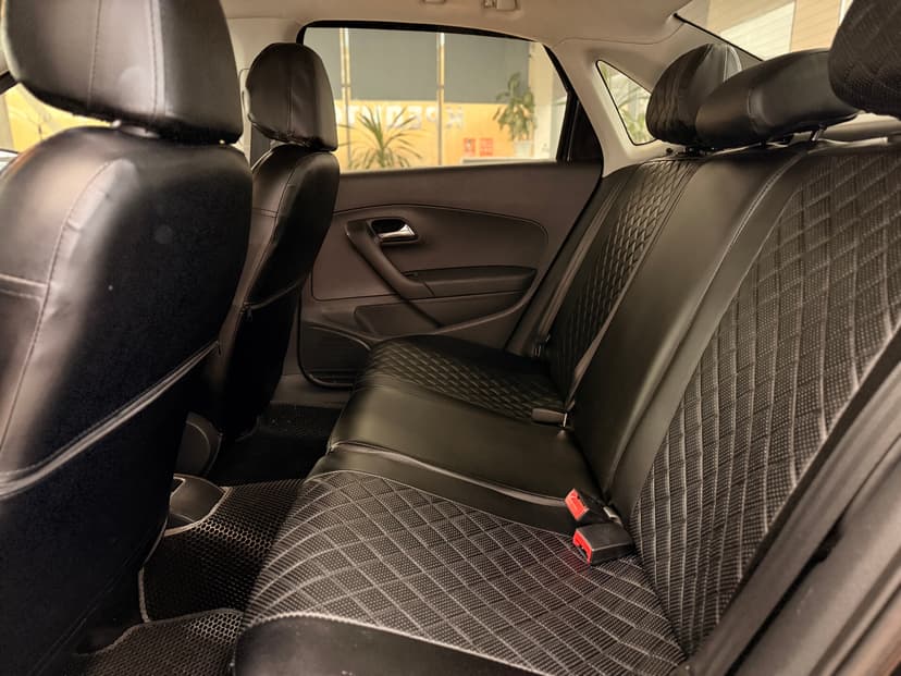 volkswagen-polo-2013-870-22