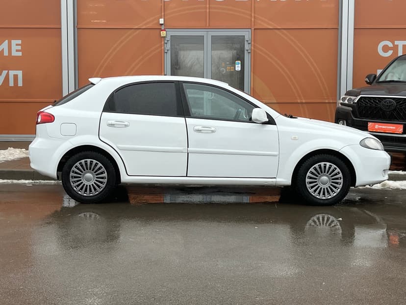 chevrolet-lacetti-2010-1041-3