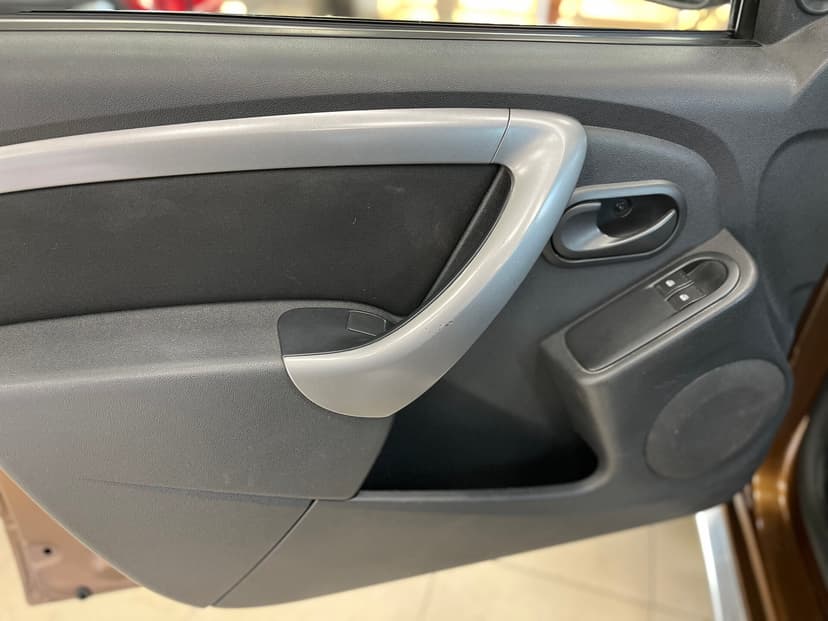 renault-duster-2013-436-11