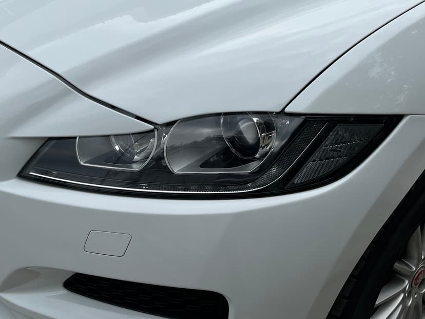 jaguar-f-pace-2016-31-33