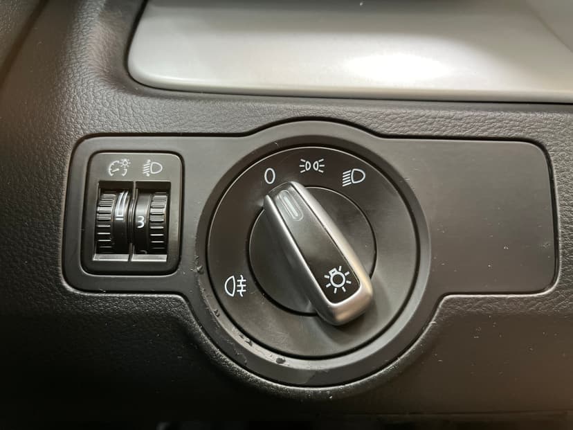 volkswagen-passat-2012-942-15