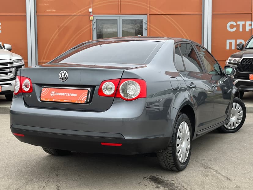 volkswagen-jetta-2008-758-4