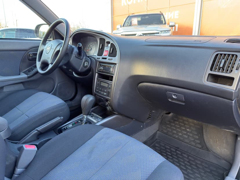 hyundai-elantra-2006-608-19