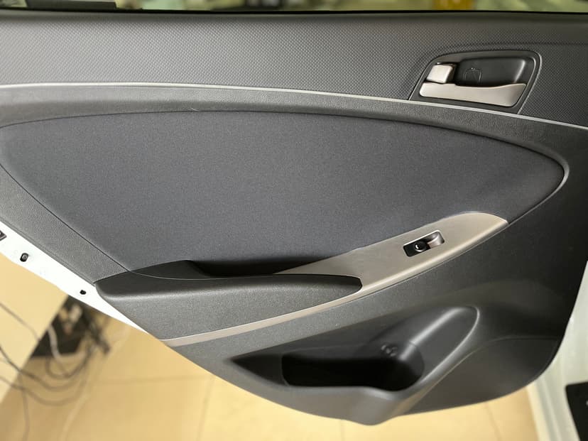 hyundai-solaris-2014-339-16