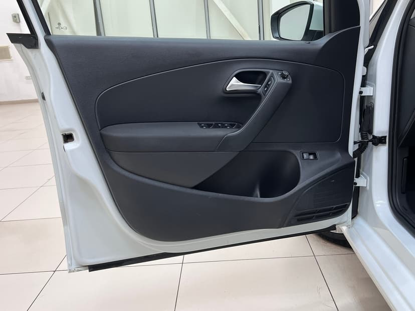 volkswagen-polo-2019-810-18