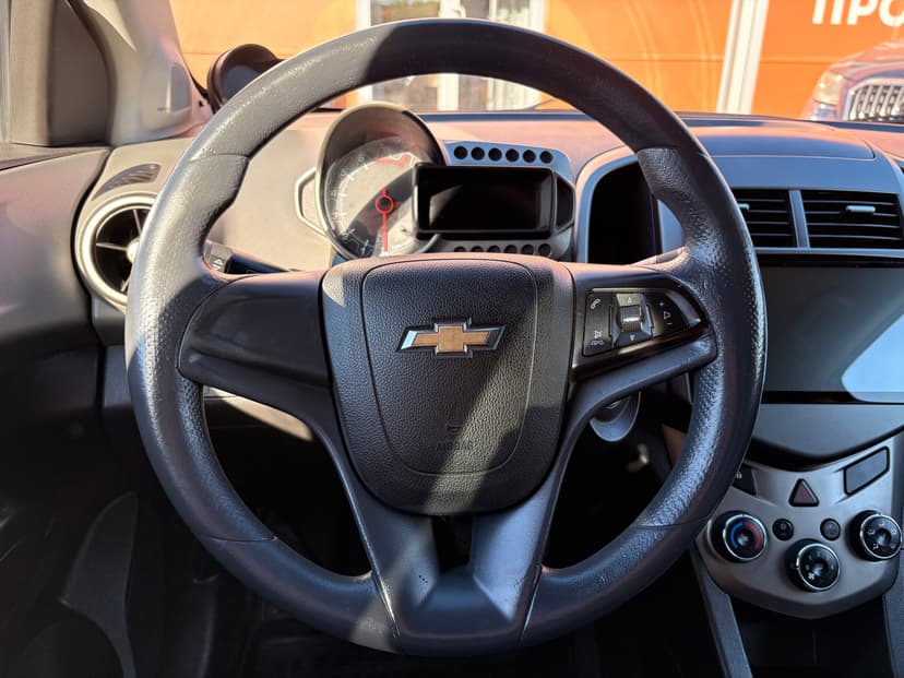 chevrolet-aveo-2013-418-10