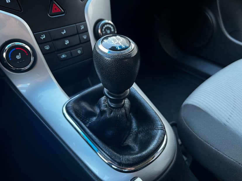 chevrolet-cruze-2013-490-13