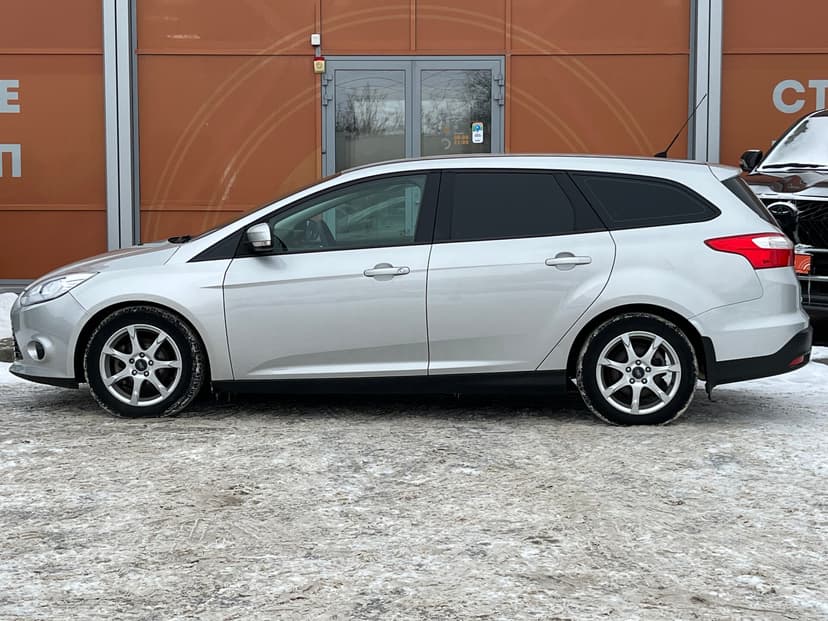 ford-focus-2013-111-6