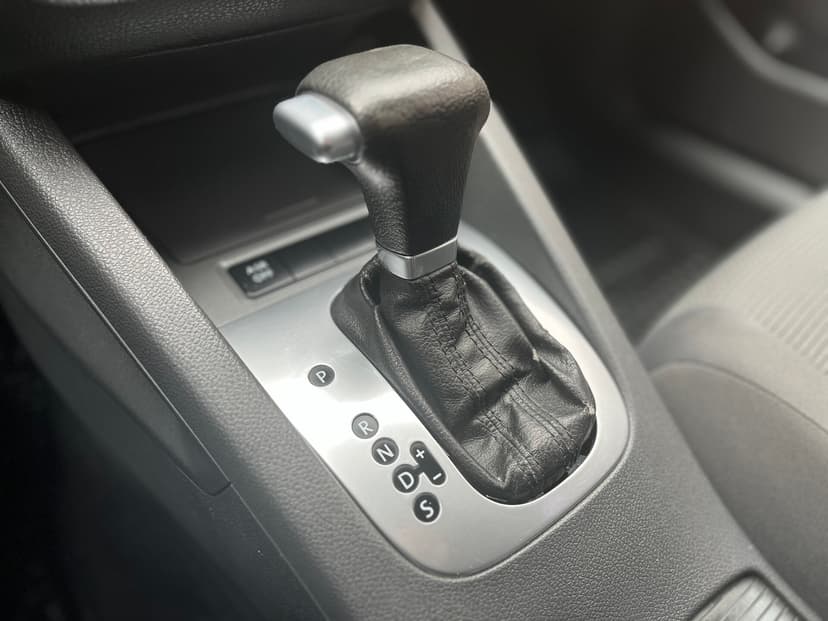 volkswagen-jetta-2008-758-15