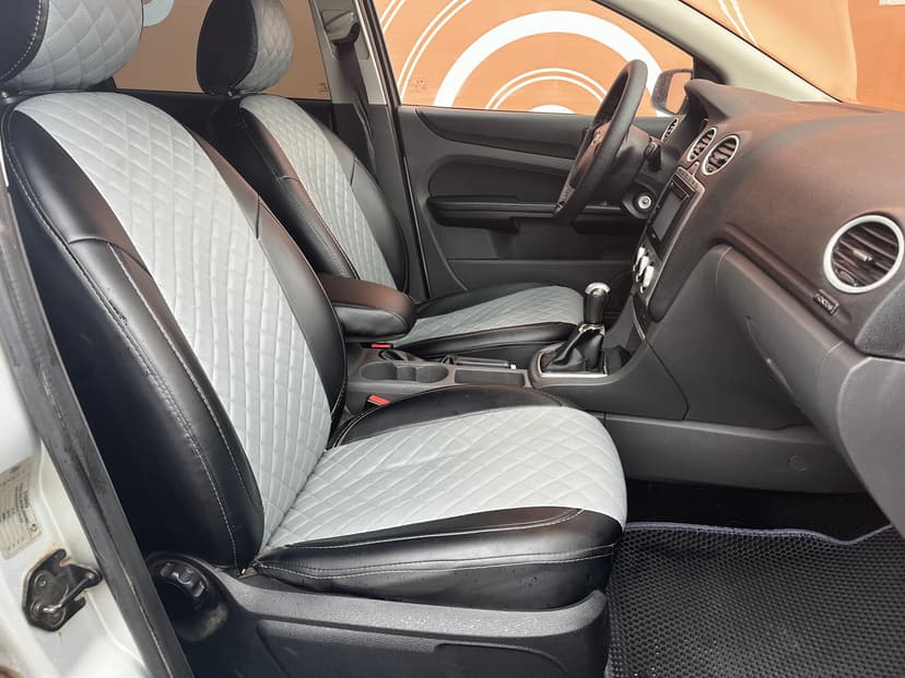 ford-focus-2007-594-21