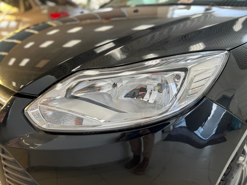 ford-focus-2014-1044-8