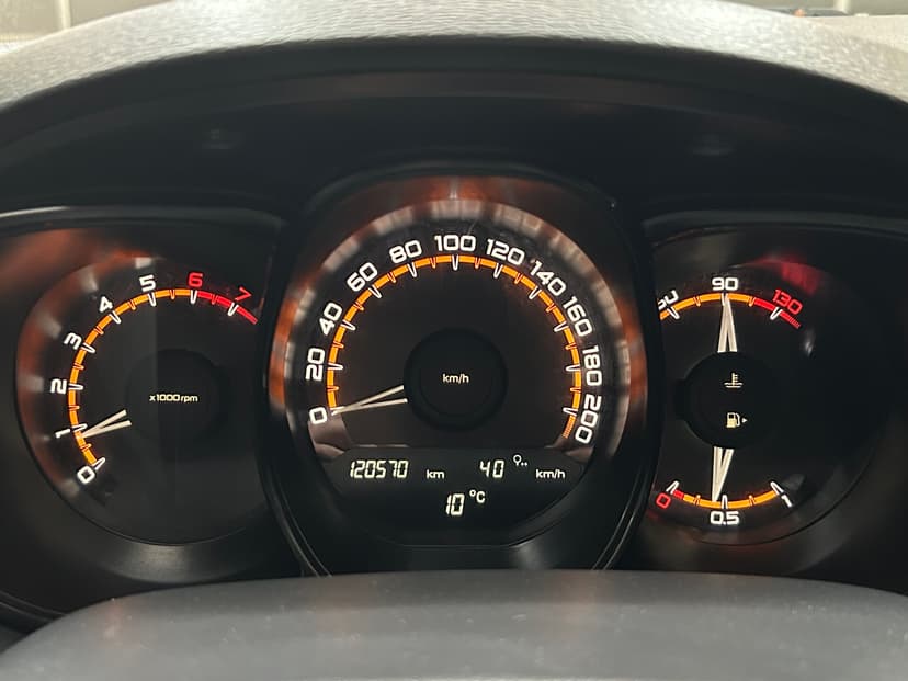 ваз (lada)-vesta-2019-640-30