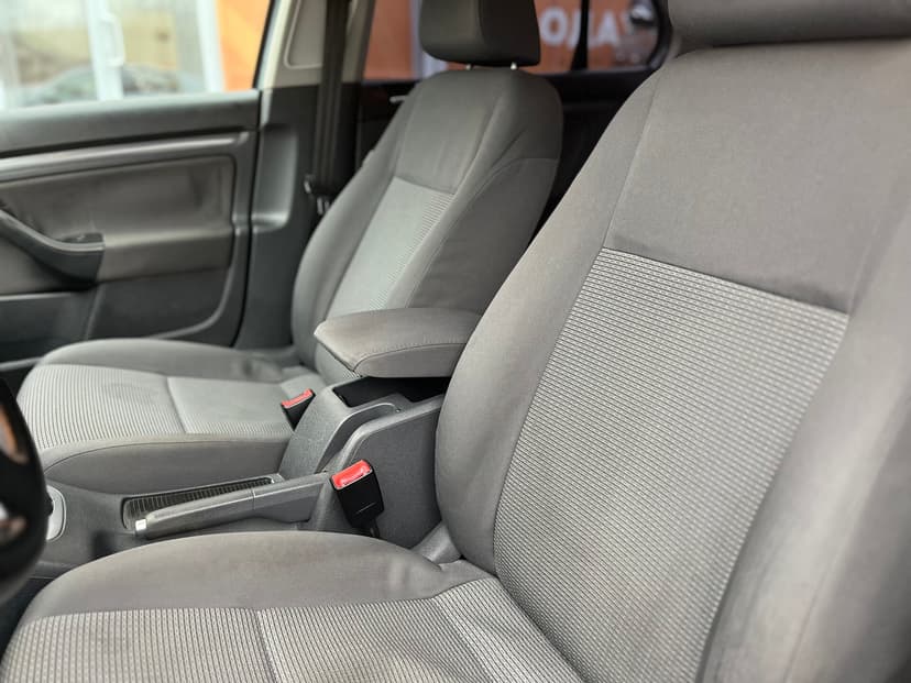 volkswagen-jetta-2008-758-17