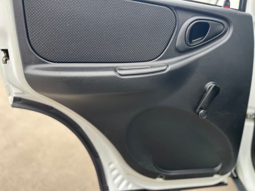 chevrolet-niva-2015-1223-25