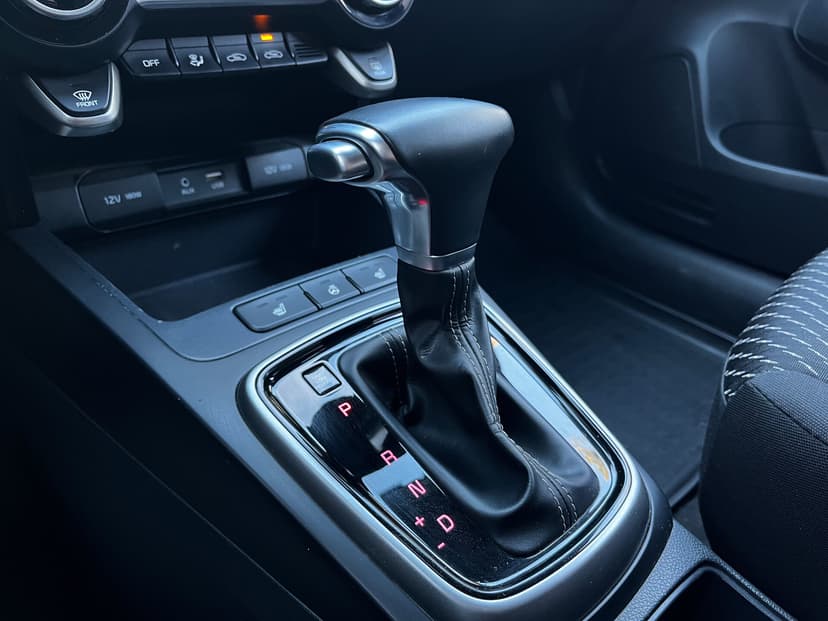 kia-rio x-line-2019-476-18