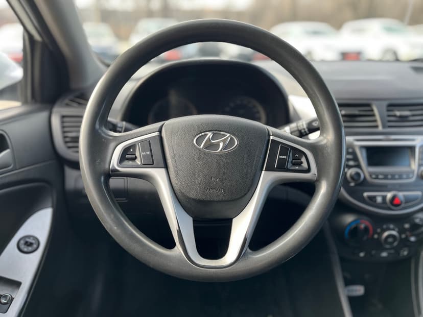 hyundai-solaris-2016-1350-9