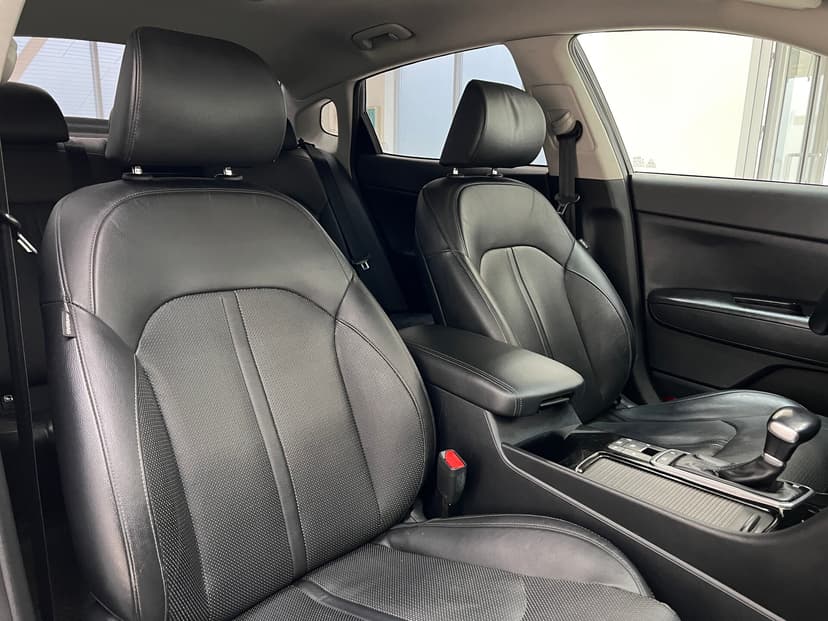 kia-optima-2018-703-36