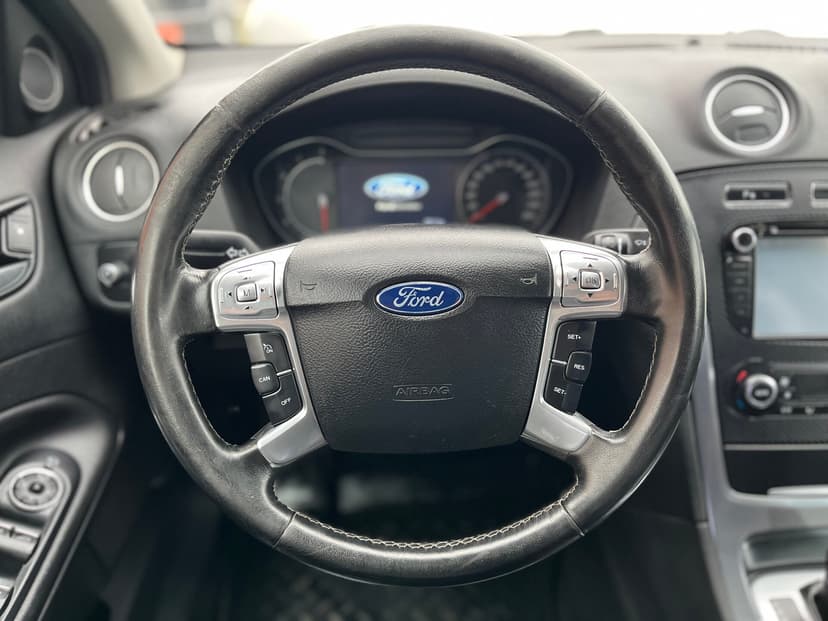 ford-mondeo-2011-735-10