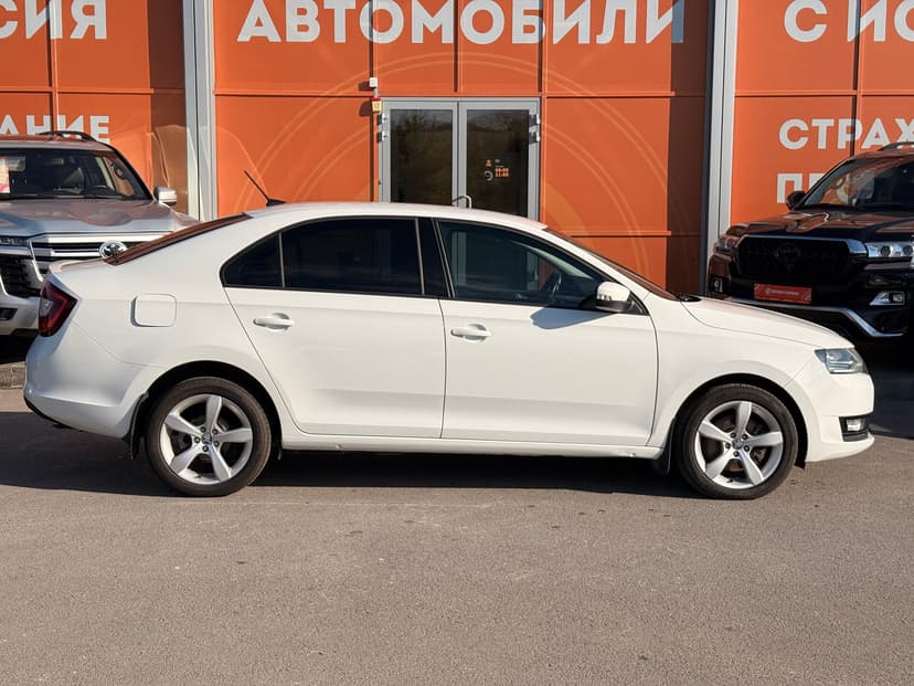 skoda-rapid-2017-522-3