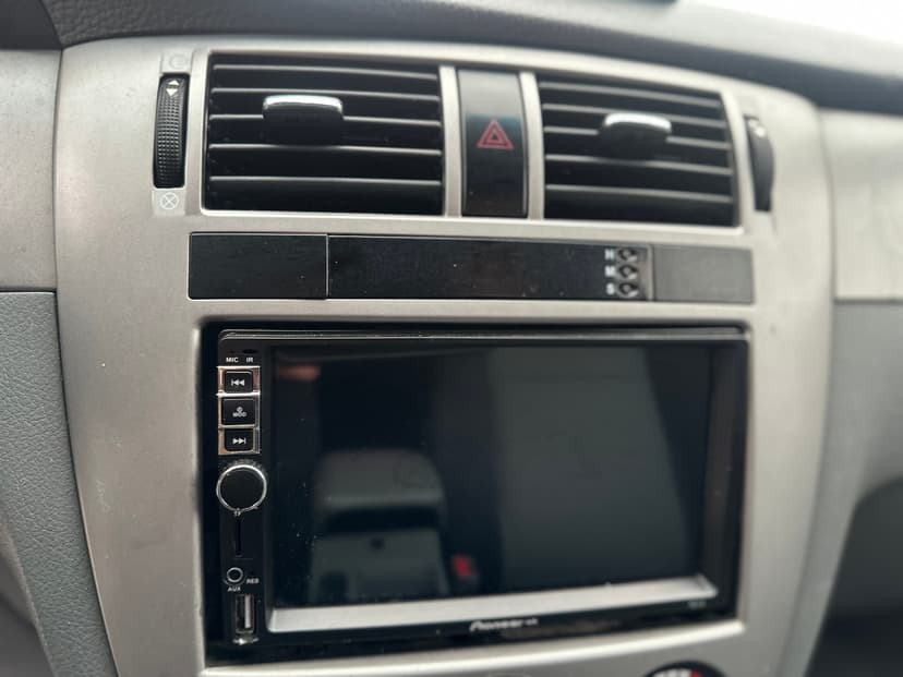 chevrolet-lacetti-2010-680-14