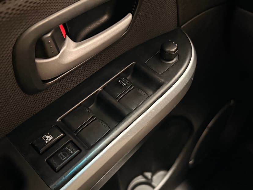 suzuki-grand vitara-2011-746-18