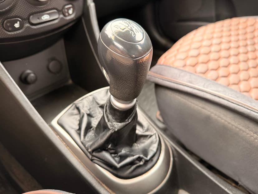 hyundai-solaris-2014-508-14