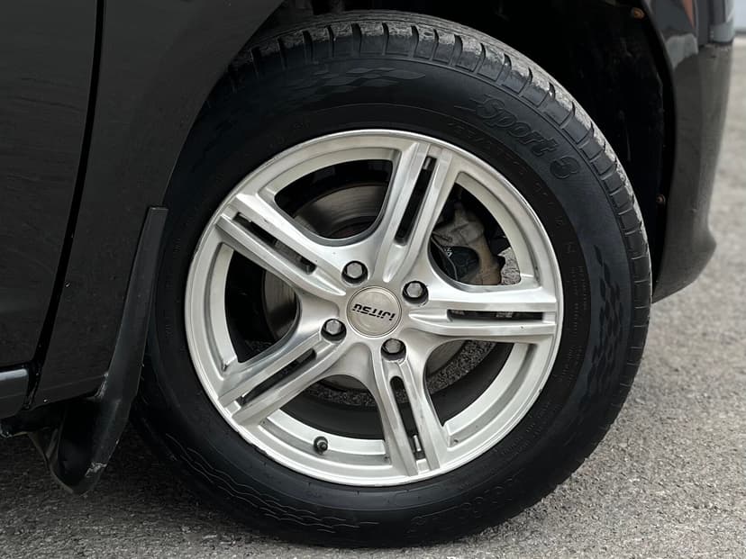 renault-logan-2015-769-8