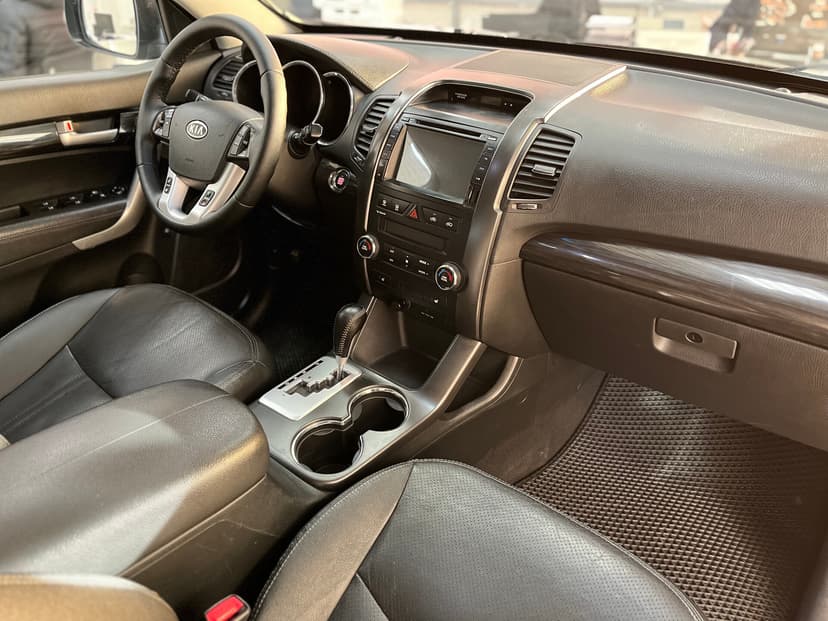 kia-sorento-2012-854-21