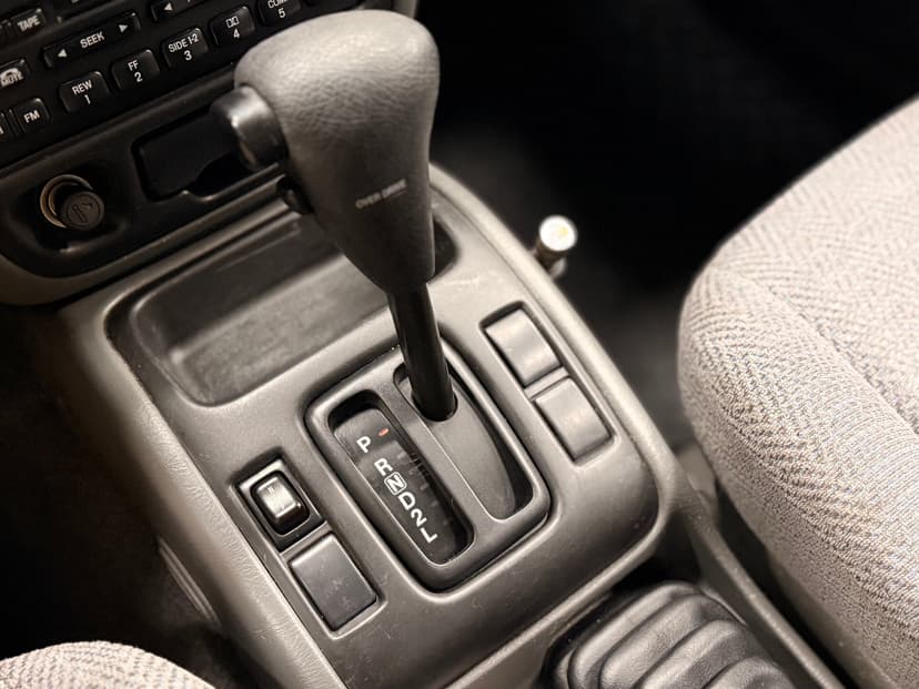 suzuki-grand vitara-2000-850-15