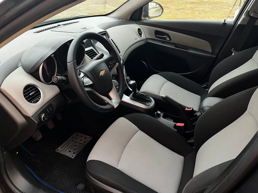 chevrolet-cruze-2011-435-19