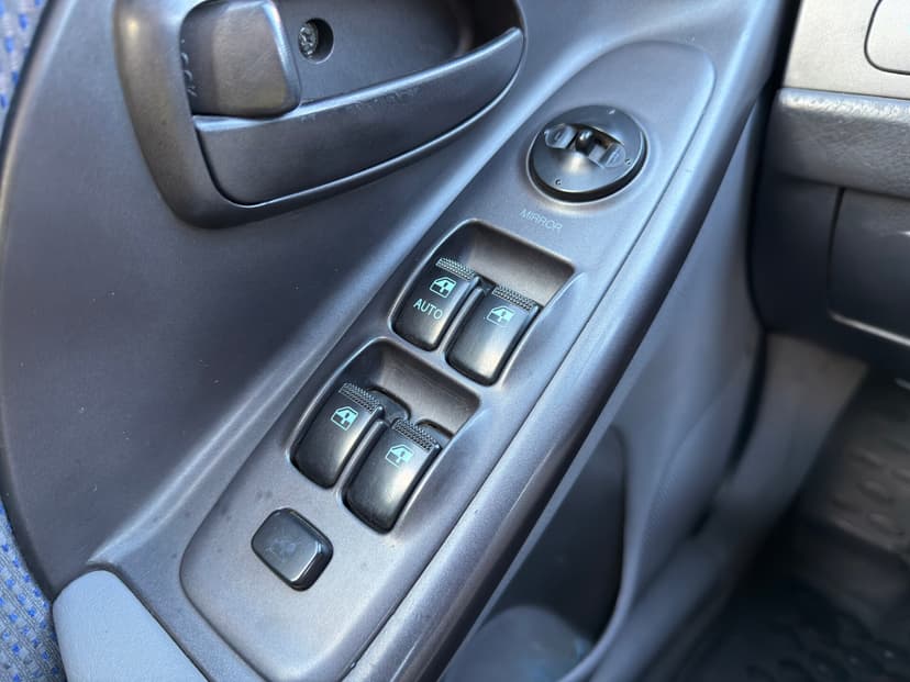 hyundai-elantra-2006-608-16