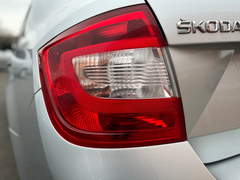 skoda-rapid-2017-873-9