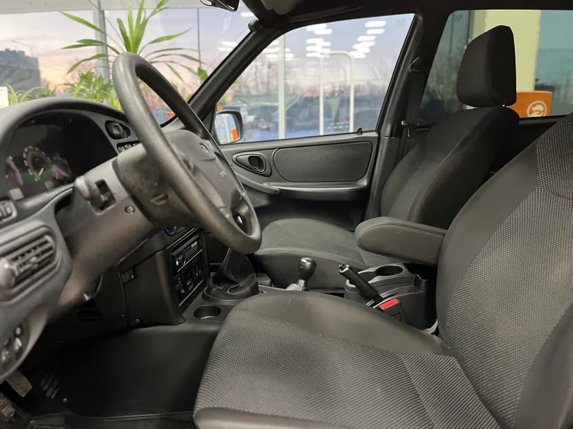 ваз (lada)-niva travel-2023-1045-19