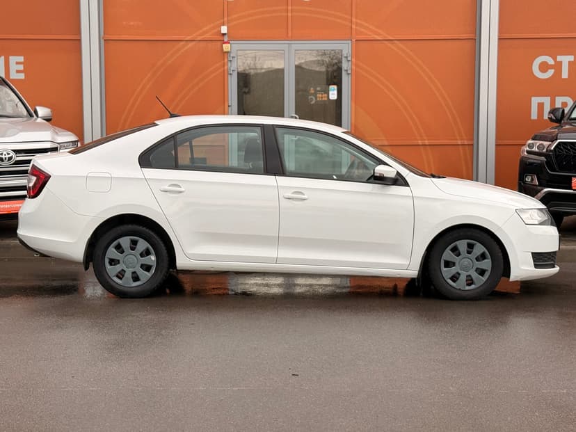 skoda-rapid-2019-699-3