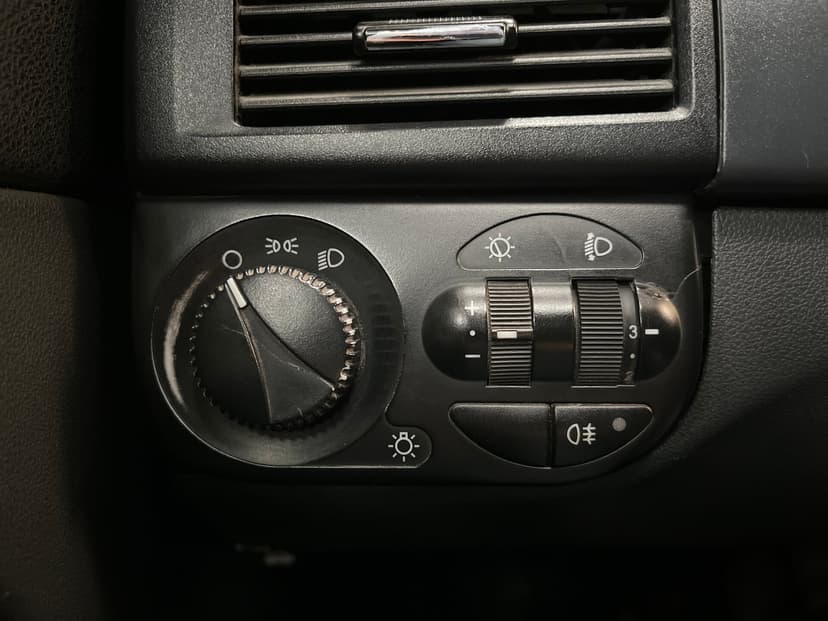 ваз (lada)-priora-2015-980-16