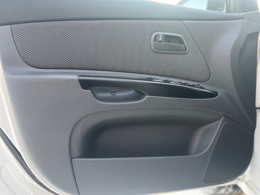 kia-rio-2011-1011-19