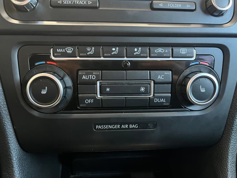 volkswagen-golf-2010-442-12