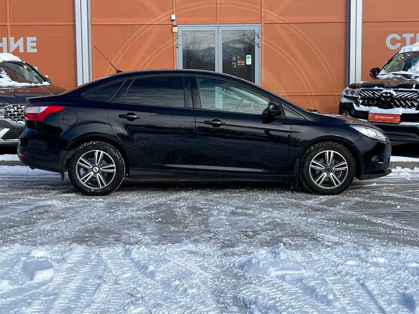 ford-focus-2014-1044-3