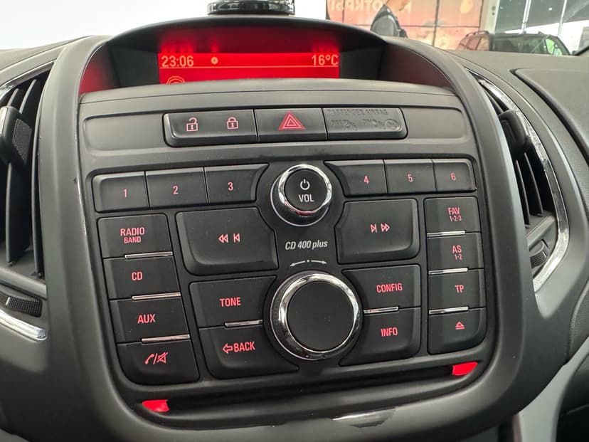 opel-zafira-2013-121-20