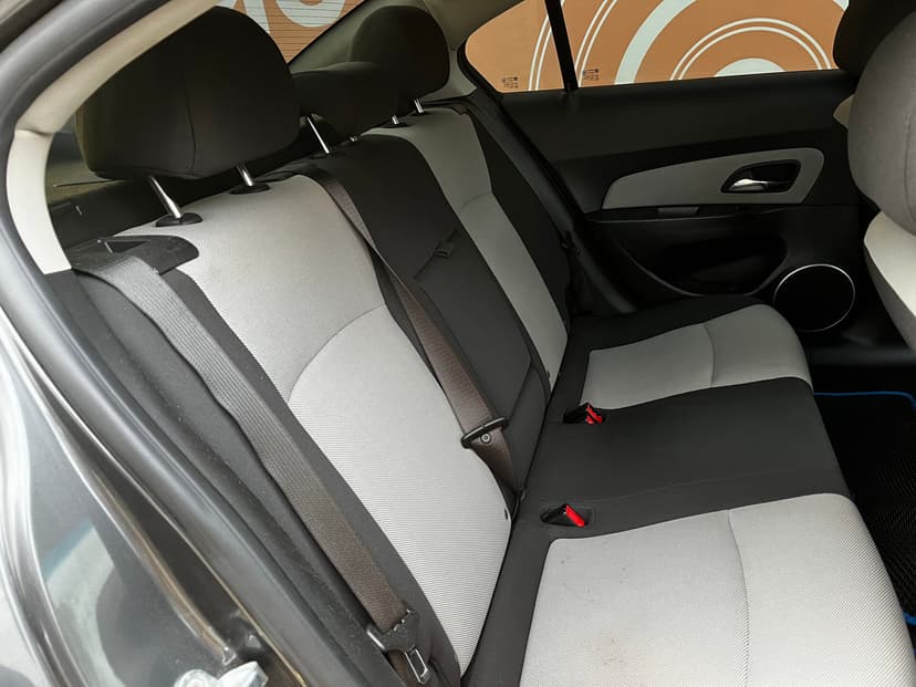 chevrolet-cruze-2011-435-23