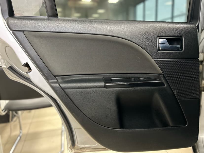 ford-mondeo-2005-108-26