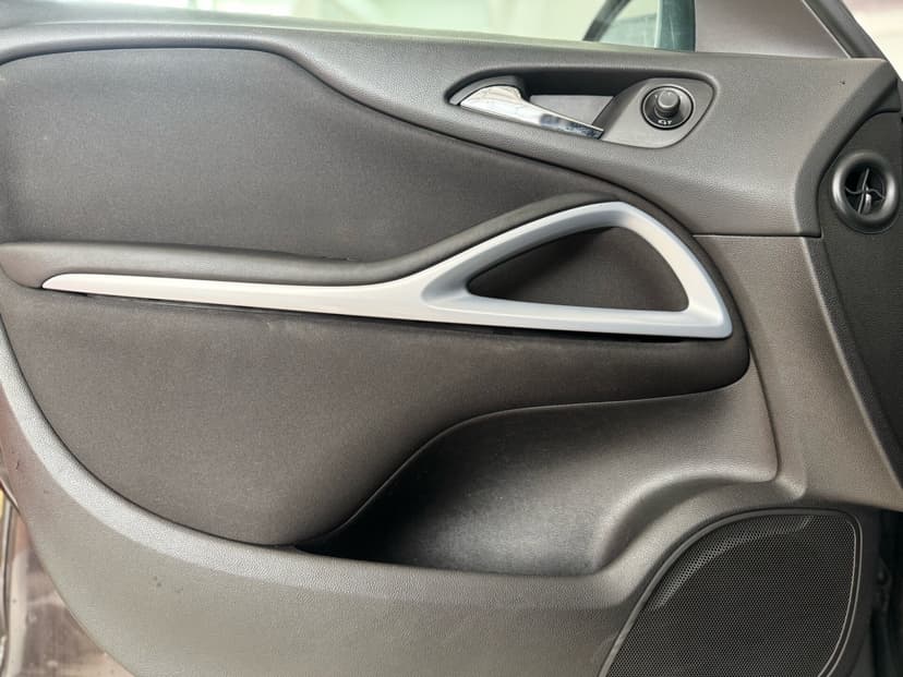 opel-zafira-2013-121-30