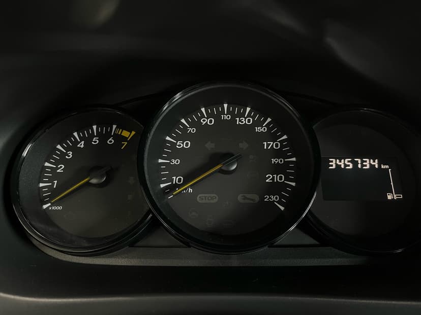 renault-fluence-2010-128-10