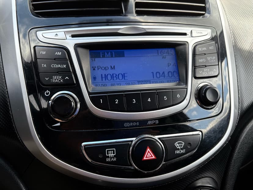 hyundai-solaris-2014-112-17