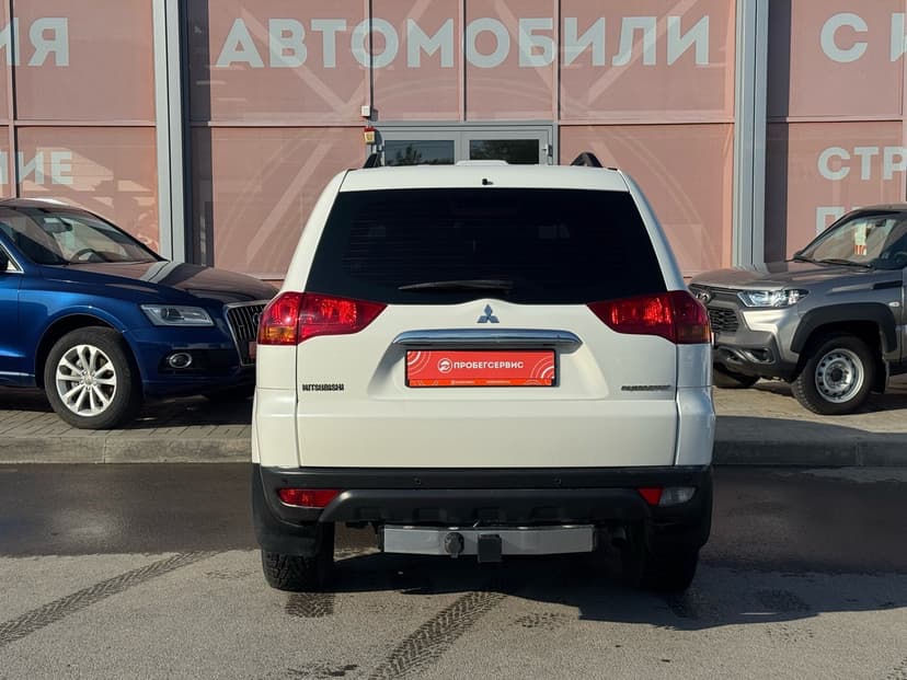 mitsubishi-pajero sport-2010-113-5