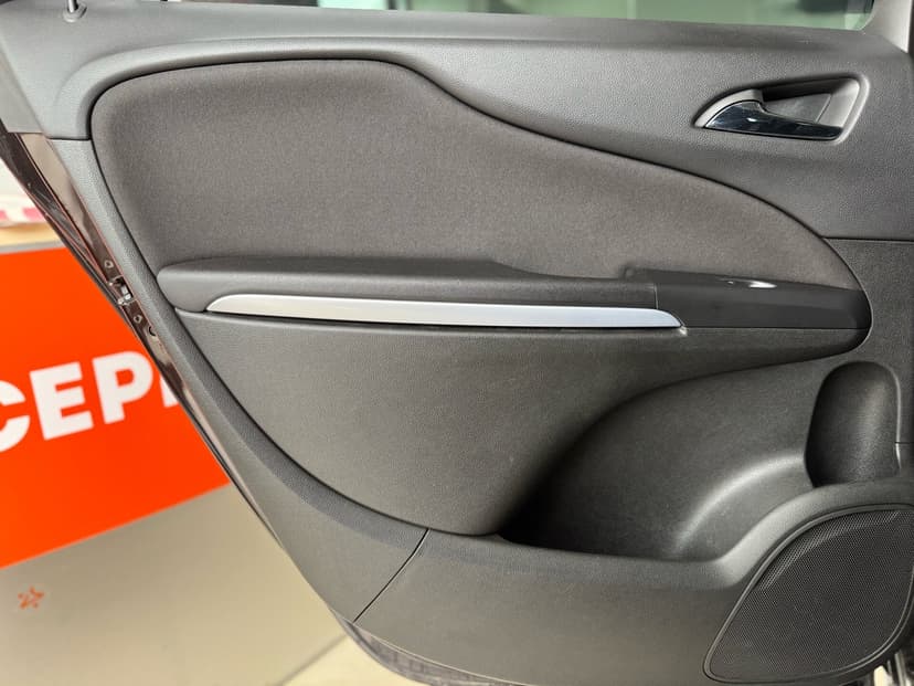 opel-zafira-2013-121-32