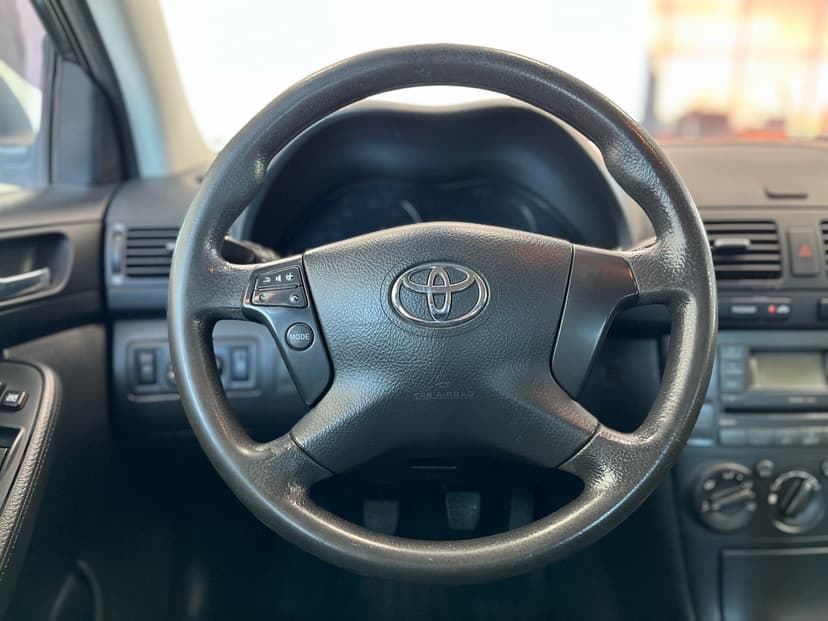 toyota-avensis-2008-125-13
